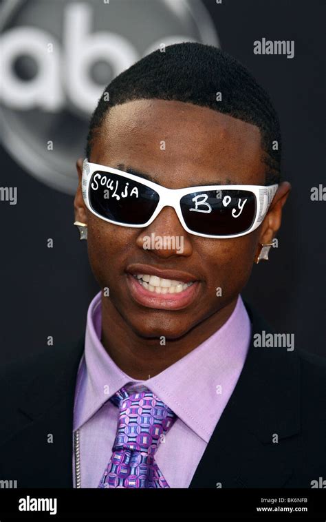 soulja boy glasses roblox.